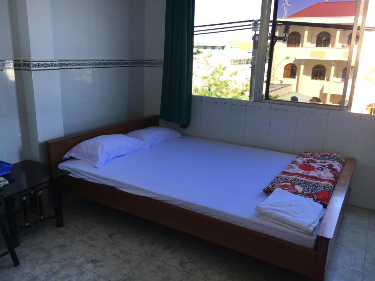 Khach San Thien Phuc Hotel Cà Mau Kültér fotó